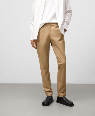 Pantalón Chino Slim Fit con Bolsillos