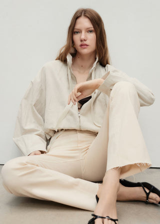 Jeans Flare Talle Medio con Bolsillos