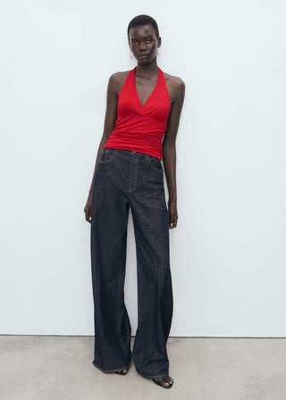 Blusa Escote Pico con Espalda Abierta.