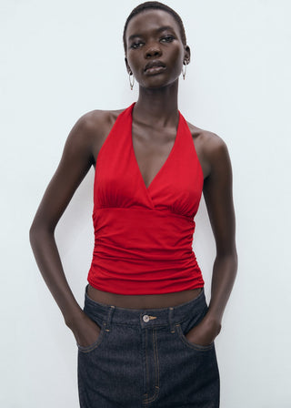 Blusa Escote Pico con Espalda Abierta.