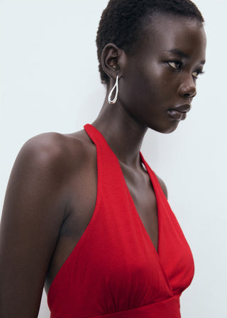 Blusa Escote Pico con Espalda Abierta.