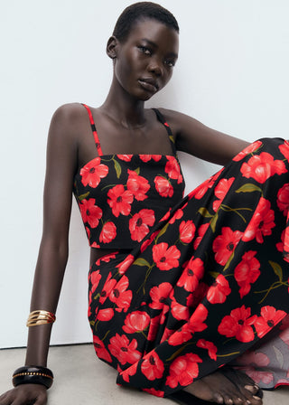 Blusa Crop con Estampado Floral.