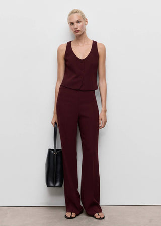 Chaleco de Traje con Detalle de Botones.