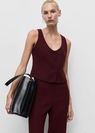 Chaleco de Traje con Detalle de Botones.