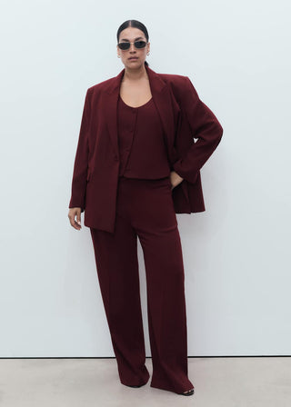 Chaleco de Traje con Detalle de Botones.