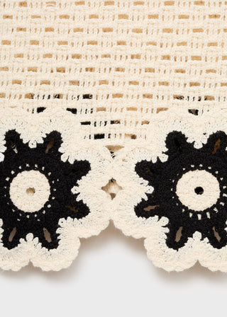 Blusa de Crochet con Detalle Floral