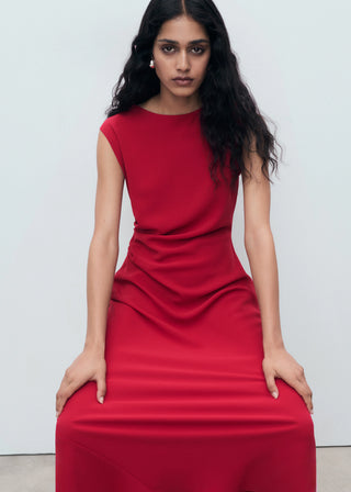 Vestido Midi con Detalle Fruncido