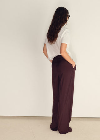 Camiseta Manga Corta con Detalles Bordados