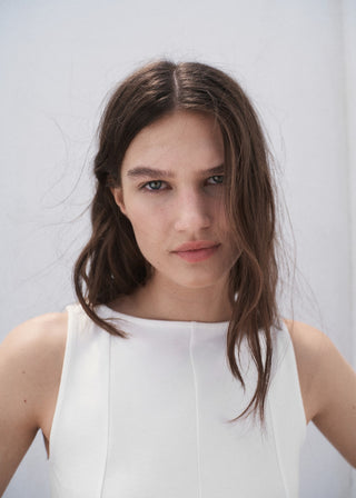 Blusa Peplum con Detalle en Costuras