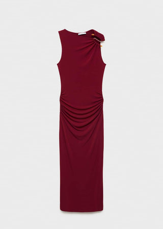 Vestido Drapeado con Detalle Joya.