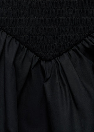 Vestido Entallado Cuello Cuadrado