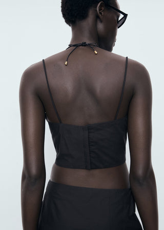 Blusa Crop con Detalle Bordado