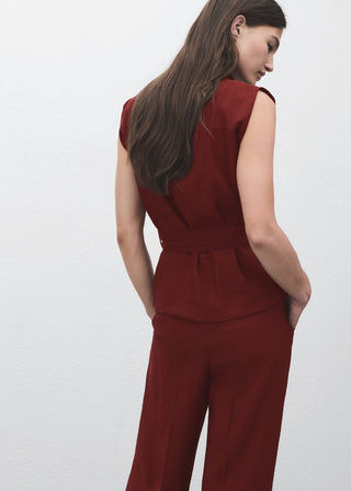 Blusa con Cuello Drapeado y Cinturón