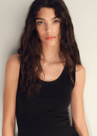 Vestido Combinado con Bordados Calados