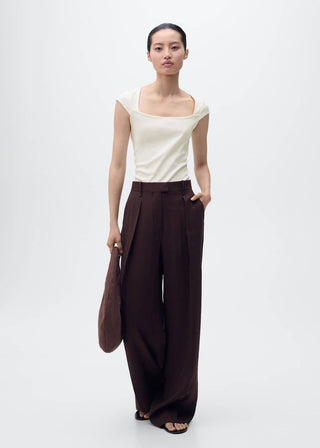 Camiseta con Escote Bajo de Algodón