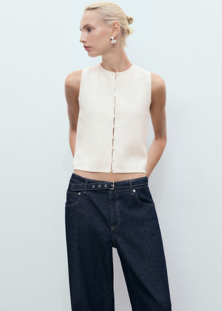 Chaleco de Punto con Botones.