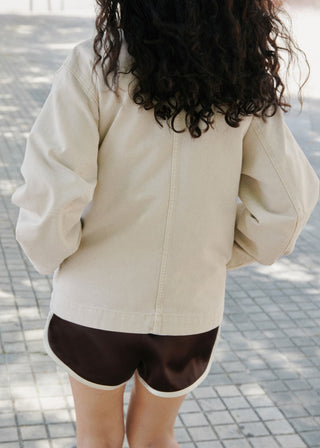 Short con Ribetes en Contraste.