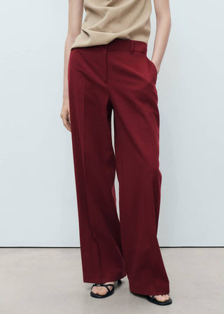 Pantalón Recto Talle Medio con Bolsillos.