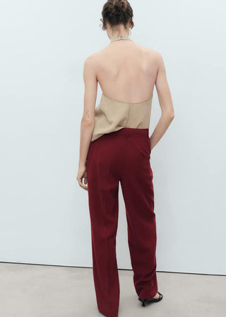 Pantalón Recto Talle Medio con Bolsillos.