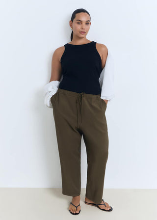 Pantalón Crop con Cintura Elástica