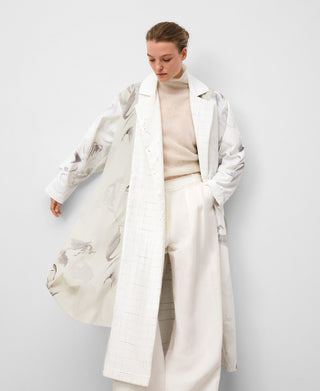 Gabardina Oversize con Estampado