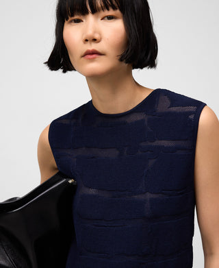 Blusa Peplum con Tejido Jacquard.