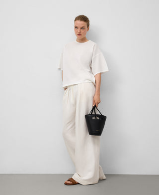 Camiseta Manga Corta con Logo.