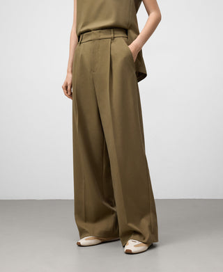 Pantalón Sastre con Pinzas Delanteras