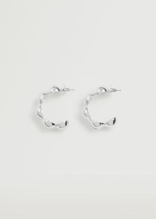 Aretes con Detalle en Relieve