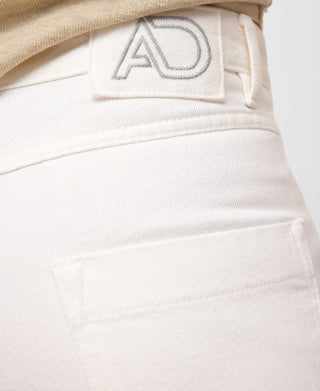 Jeans Recto Talle Alto con Logo