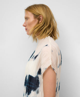 Vestido Cuello Alto de Crinkle con Estampado