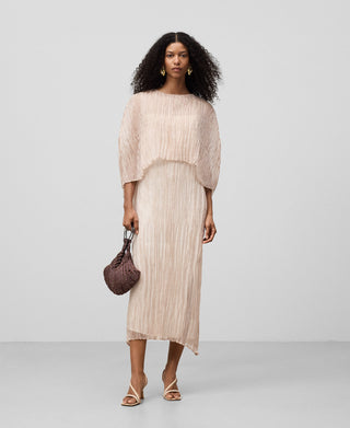 Vestido Manga Corta con Capa de Crinkle.