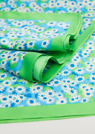 Pañuelo con Estampado Floral