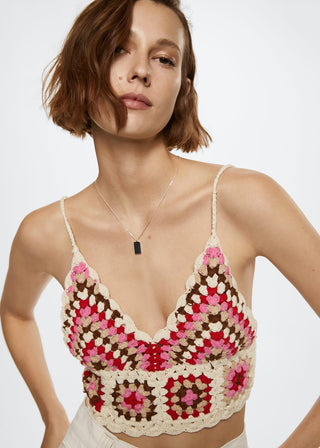 Blusa con Tejido de Crochet