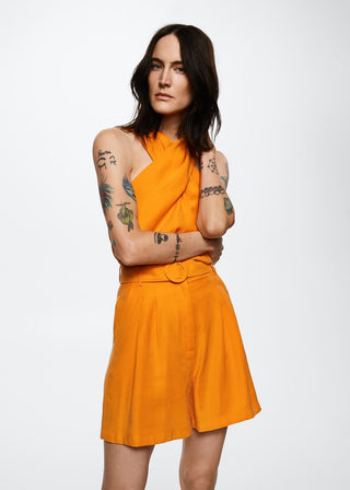 Short Talle Alto con Detalle de Pinzas