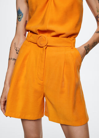 Short Talle Alto con Detalle de Pinzas