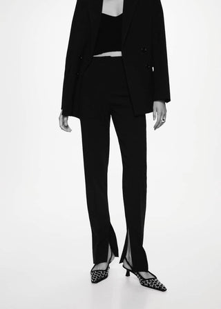 Pantalón Recto con Detalle de Aberturas