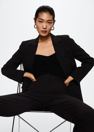 Pantalón Recto con Detalle de Aberturas