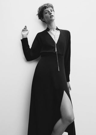 Vestido Largo con Detalle de Cadena