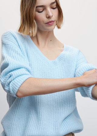 Sudadera Cuello V con Canalé