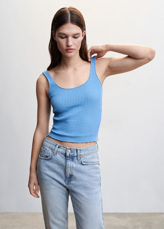 Blusa de Tirantes con Detalle de Volante