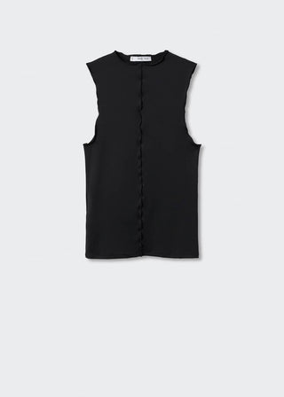 Blusa Entallada con Costuras Decorativas