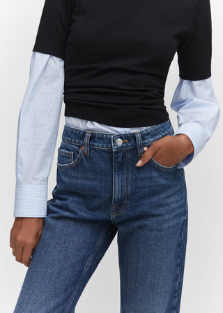 Jeans Rectos Talle Medio con Bolsillos
