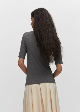 Camiseta Manga Larga con Cuello Perkins