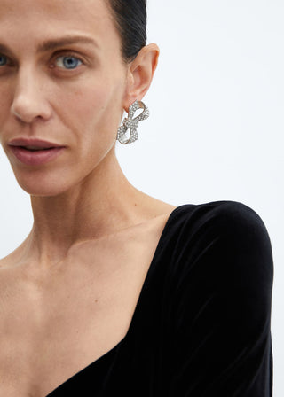 Aretes de Lazo con Diamantes de Imitación