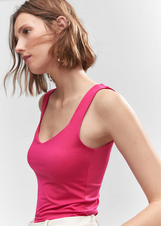 Camiseta Entallada con Tirantes Anchos