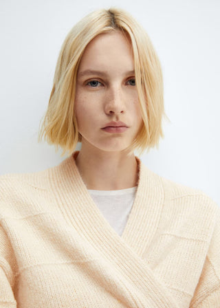 Cárdigan Abierto con Costuras Decorativas