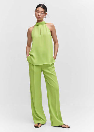 Blusa Cuello Halter con Detalle Abertura