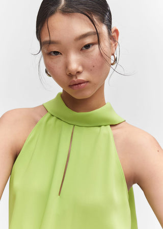 Blusa Cuello Halter con Detalle Abertura