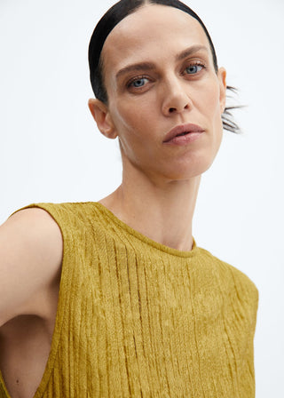 Blusa Cuello Redondo Diseño Plisado